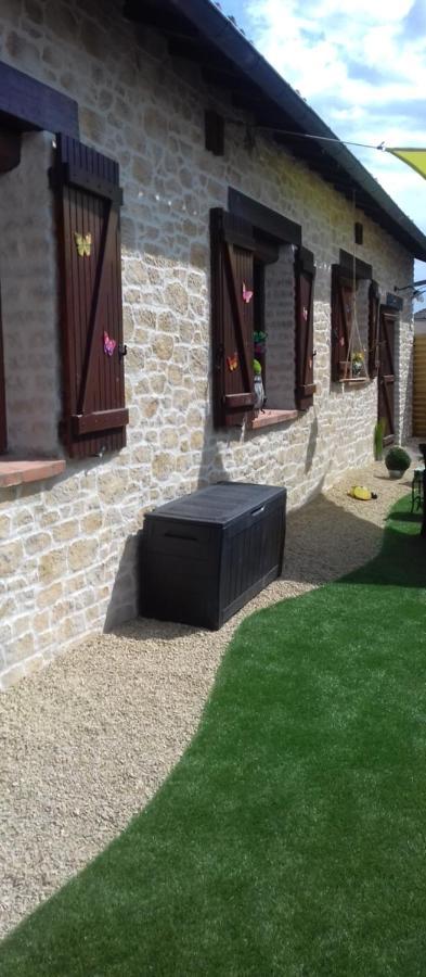 Au Gue Du Bois Bed & Breakfast Neuville-du-Poitou Екстериор снимка