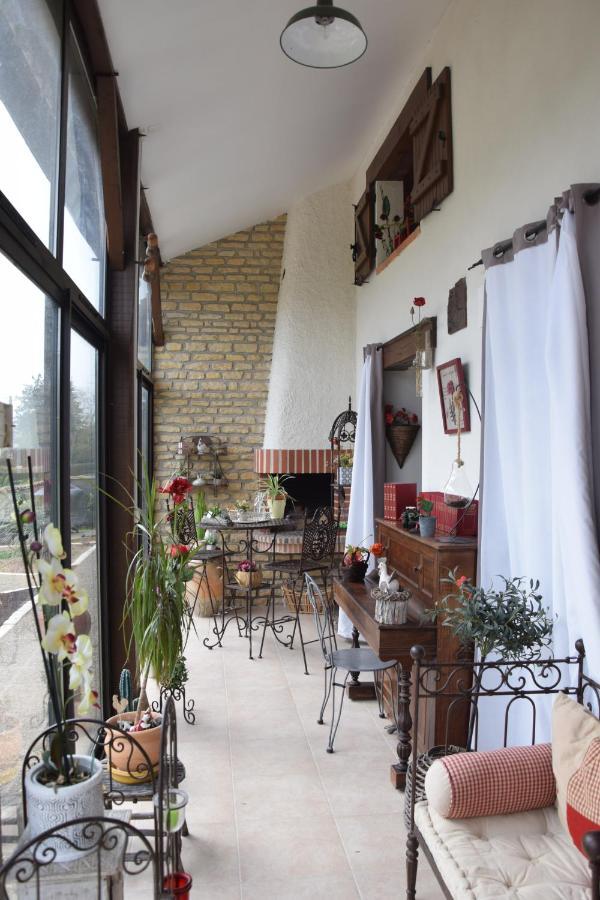 Au Gue Du Bois Bed & Breakfast Neuville-du-Poitou Екстериор снимка