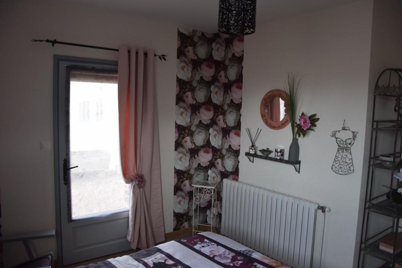 Au Gue Du Bois Bed & Breakfast Neuville-du-Poitou Екстериор снимка